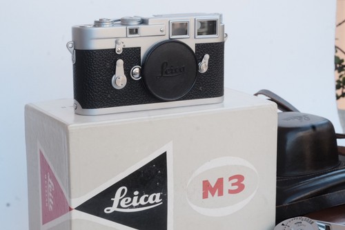 Leica boxed full - ds,