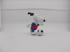Schleich Peanuts -  Snoopy als Fussballer mit Fussball