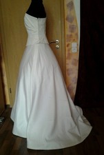 Brautkleid Standesamtkleid  mit Schleppe  gr.38 creme 1-B-14