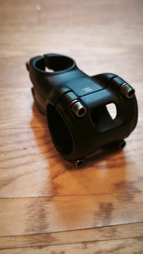 Giant contact vorba - sl, |