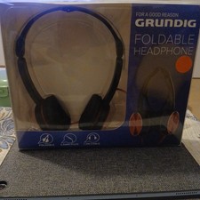 GRUNDIG Foldable Wired