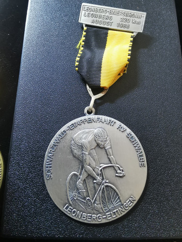 Alte radsport medaille - alte,