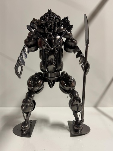 Roboterfigur aus