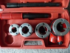 Gewindeschneider Satz im Koffer 1/2" - 3/4" - 1" - 1 1/4 "