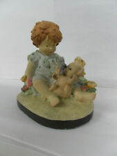 Mädchenfigur mit Teddy Deko Kunststein  Polyresin, Maße 11x13x9cm