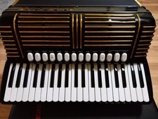 Hohner Morino V deluxe , as Gola reeds inside from macker, perfect condition,lux