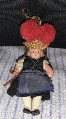 Vintage gilde porzellan puppe - vintage,