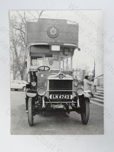 Type london bus ole bill - london,