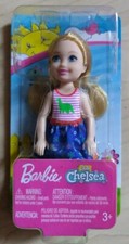  Mattel DWJ33- Barbie Chelsea