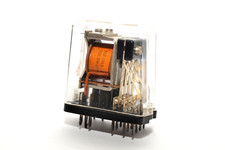 Vintage DDR-Kamm-Relais von RFT Typ TGL200-3799 / NSF 130.1-60, 60 V, Relay, NOS