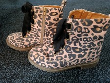 Boots Gr. 38 Braun Wie neu Leolook