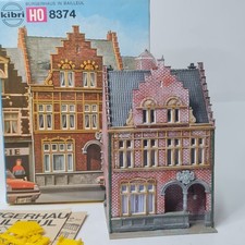 Kibri B-8374 Bürgerhaus in "Bailleul" (Spur H0) - Fertigmodell m. OVP