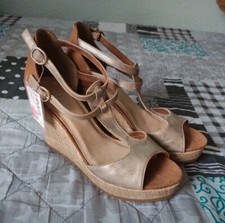 s.Oliver braun beige Keilpumps