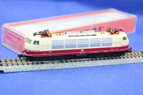 Arnold 2351 spur - e-lok, e