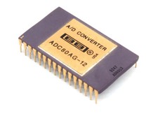 ADC80AG-12 12-Bit Analog/Digital Wandler A/D Converter Gold CDIP-32 Burr Brown