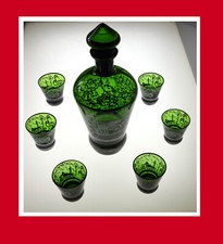 Makelloses Likörservice