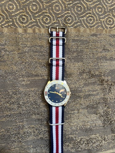 Neuwertige tommy hilfiger uhr - neuwertige,
