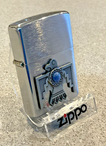 Brandneu 2002 zippo - brandneu,