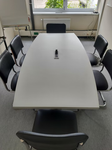 Besprechungs tisch mit - mit, 6