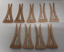 9 alte Reisekleiderbügel Gute