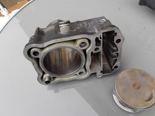 Zylinder Kolben komplett vorn