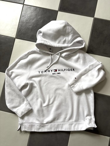Tommy hilfiger curve logo - *tommy,