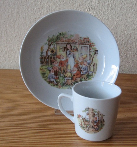 Märchenteller und tasse - und,