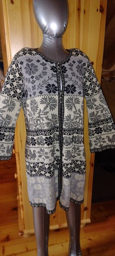 Strickjacke gudrun - m,,
