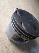 SUZUKI DR500S DR500 S 1 x Kolben