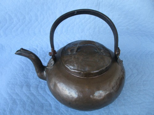 Antiker wasserkessel aus - antiker,