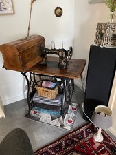 Antike Adler Nähmaschine