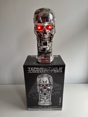 Terminator 800 leuchtfigur - terminator,