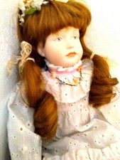 Liebenswerte alte Puppe mit hübschem Porzellankopf, 50er Jahre, Top-Zustand
