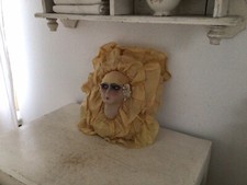 Alte  Boudoir Puppenkopf  Sofa