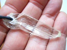 Wasserklarer KUNZIT Kristall