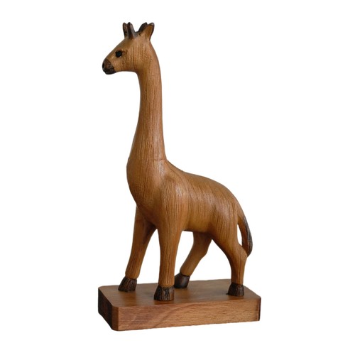 Holzgiraffe mit sockel - holzgiraffe,