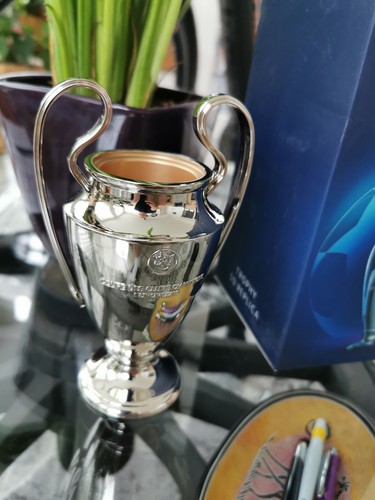 Uefa champions league pokal - league,