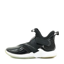 Nike Herren LeBron Soldier 12