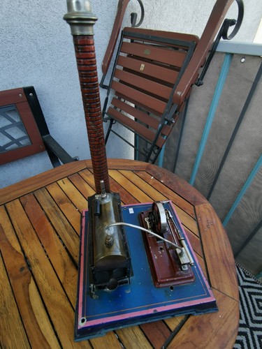 Alte dampfmaschine mit orig - alte,