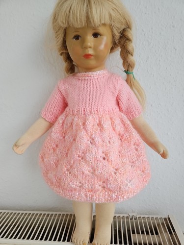 Gestricktes puppenkleid - gestricktes,