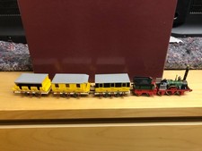 TRIX Adler H0 Lok + Anhänger