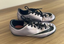 Nike, Fußballschuhe für die Halle, Kinder ,Lila, Gr. 32