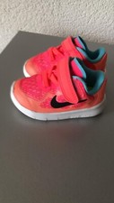 Nike Free RN 2017 ?Baby Mädchen Sneaker Sportschuhe Gr.18,5 Neon-Rosa Top?