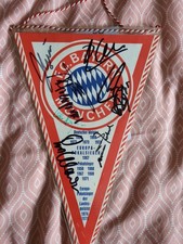 Unikat. Orginales Autogramm. 8 St. Wimpel. Bayern München. Breitner. Alonso.