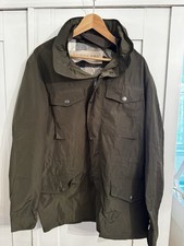Regenjacke Burberry Oliv Gr