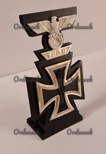 ORDENSTÄNDER IN EK ✠ FORM -