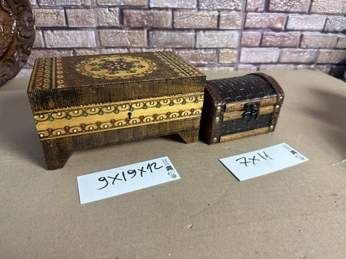 Box truhe alte - x,