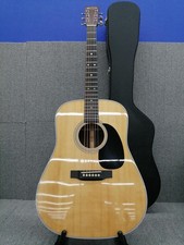 MARTIN Akustikgitarre D-28