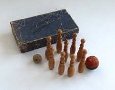 VINTAGE KLEINES TISCH HOLZ Kegel SPIEL GAME SAMMELOBJEKT 50/60er TISCHKEGELBAHN