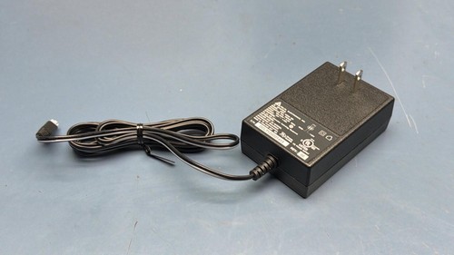 Power adapter delta - power,